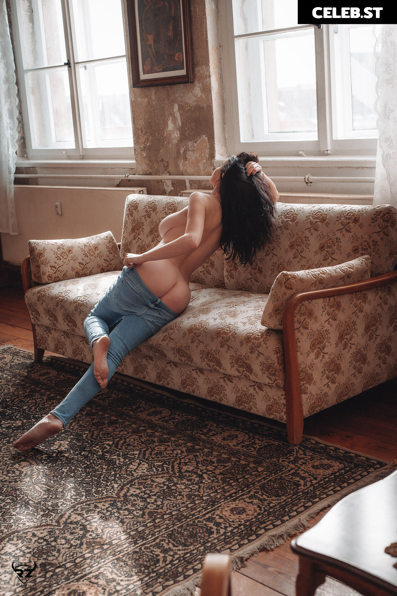 Laurine Image 9870960