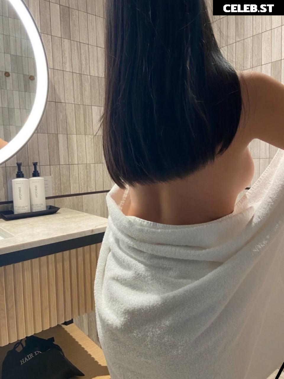 Joy Mei | joyymei | Joyce Zheng Image 9878264