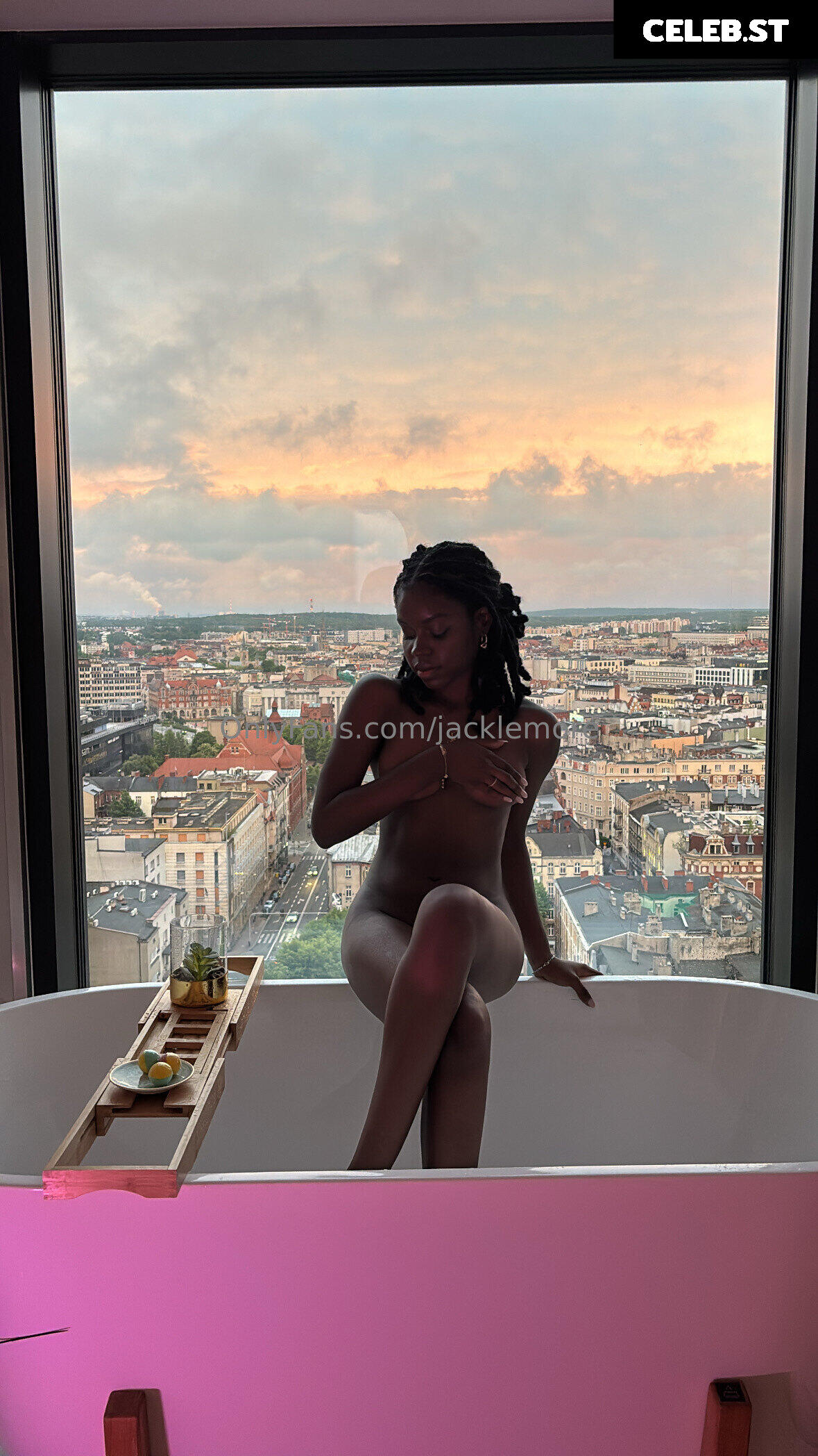 Feyisayo Otubusen | lifeofsasha21 | itsjustfeyi | feyi | Faythia | xoxobaddies | lifeofsasha210 | Image 9865805