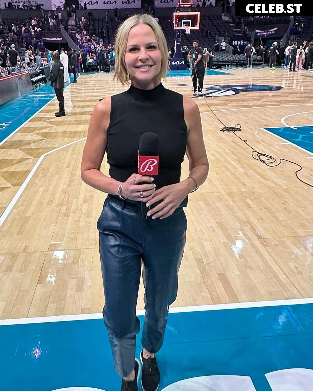 Sports tv hosts/reporters Image 9861539
