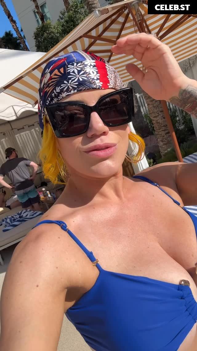 Taya Valkyrie Image 9861443