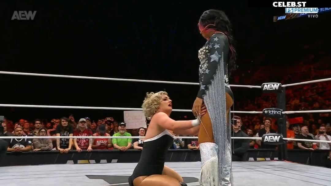 WWE Sasha Banks | Mercedes Moné Image 9861411