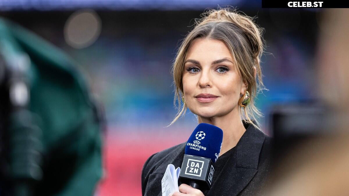 Sports tv hosts/reporters Image 9861627