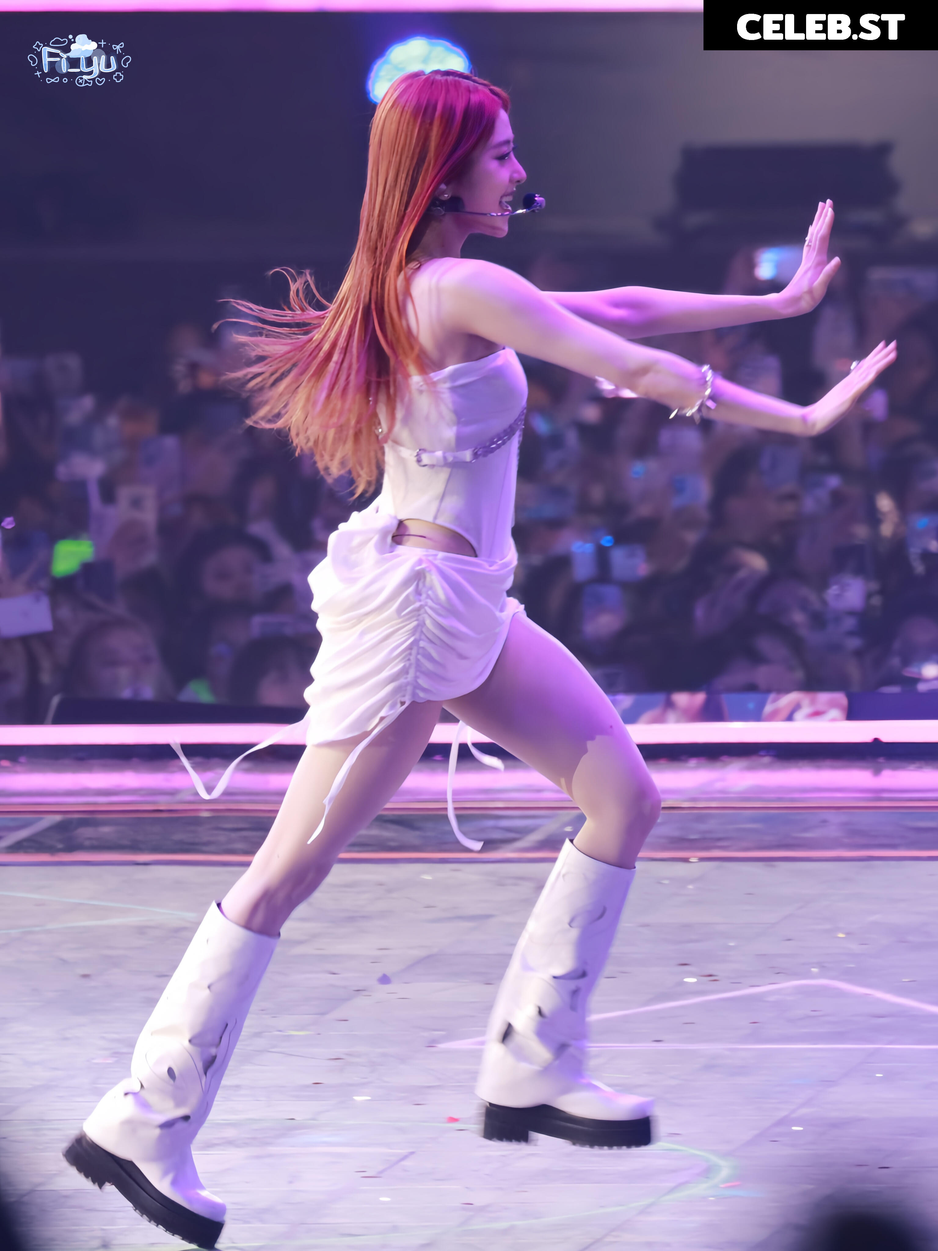 Huh Yunjin 허윤진 | LESSERAFIM Image 9862831