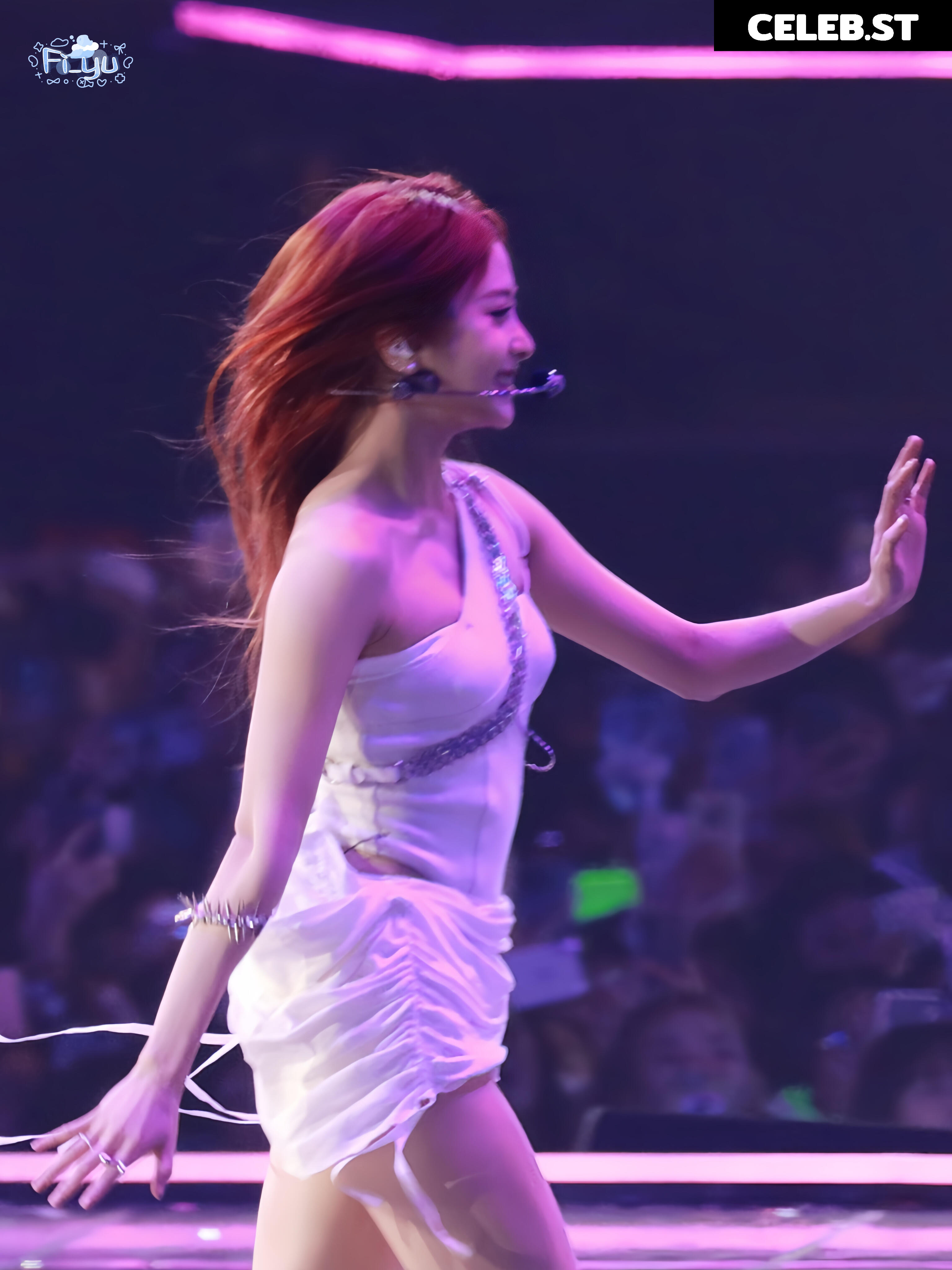 Huh Yunjin 허윤진 | LESSERAFIM Image 9862830