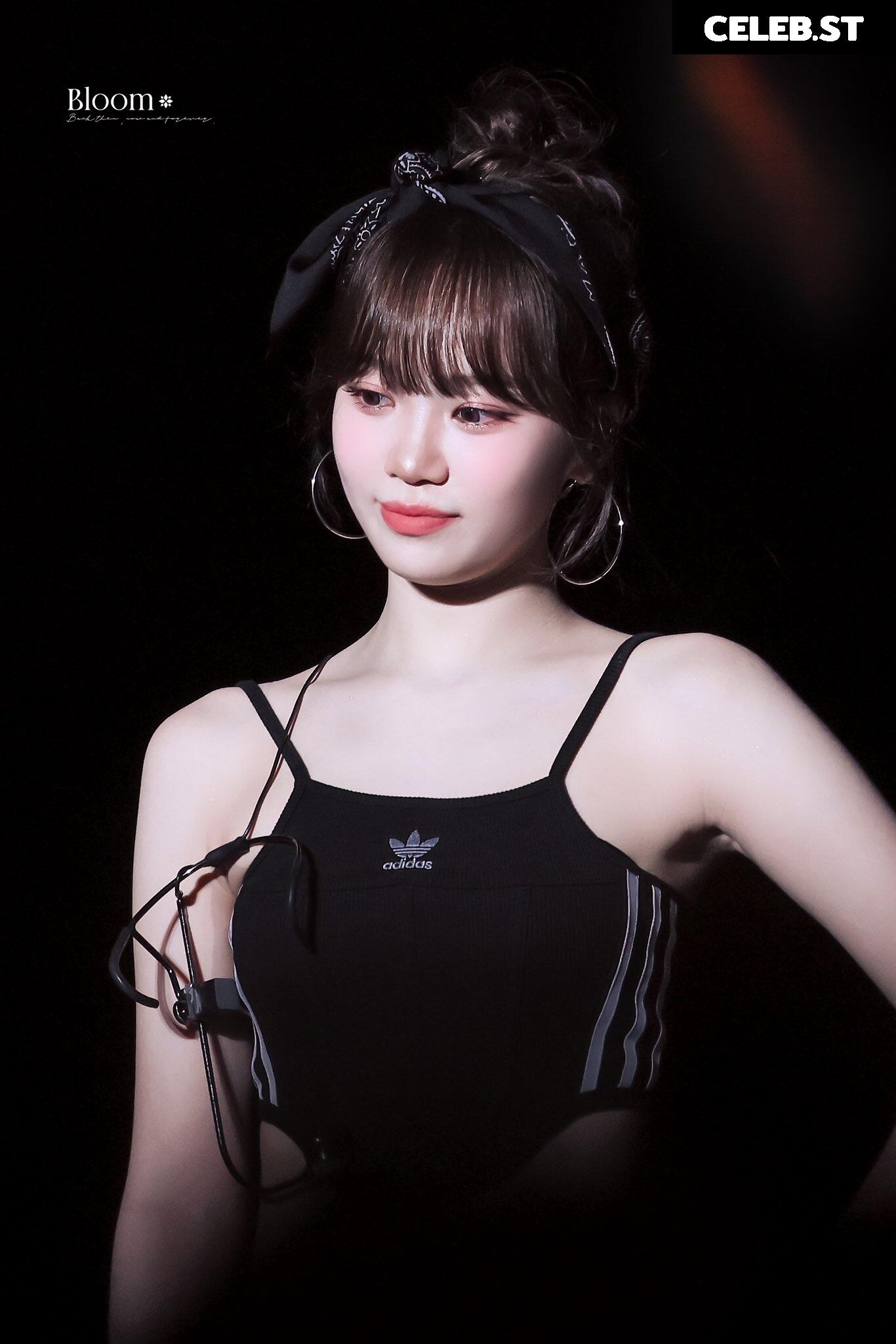 Kim Chaewon 김채원 [Le Sserafim] Image 9862685