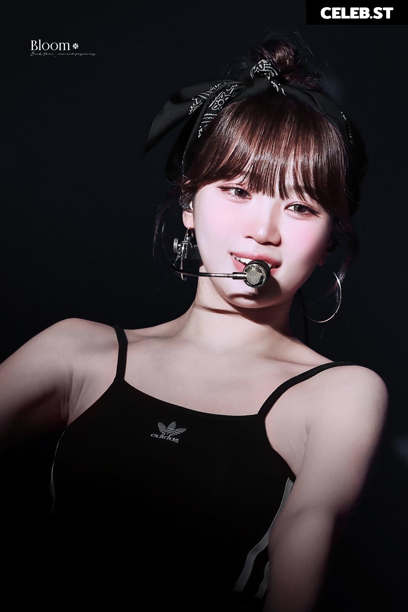 Kim Chaewon 김채원 [Le Sserafim] Image 9862684