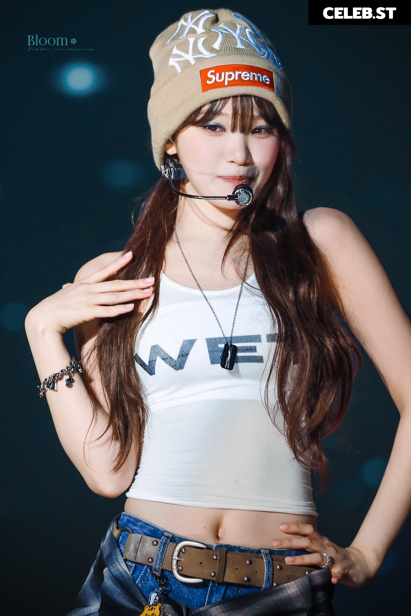 Kim Chaewon 김채원 [Le Sserafim] Image 9862653