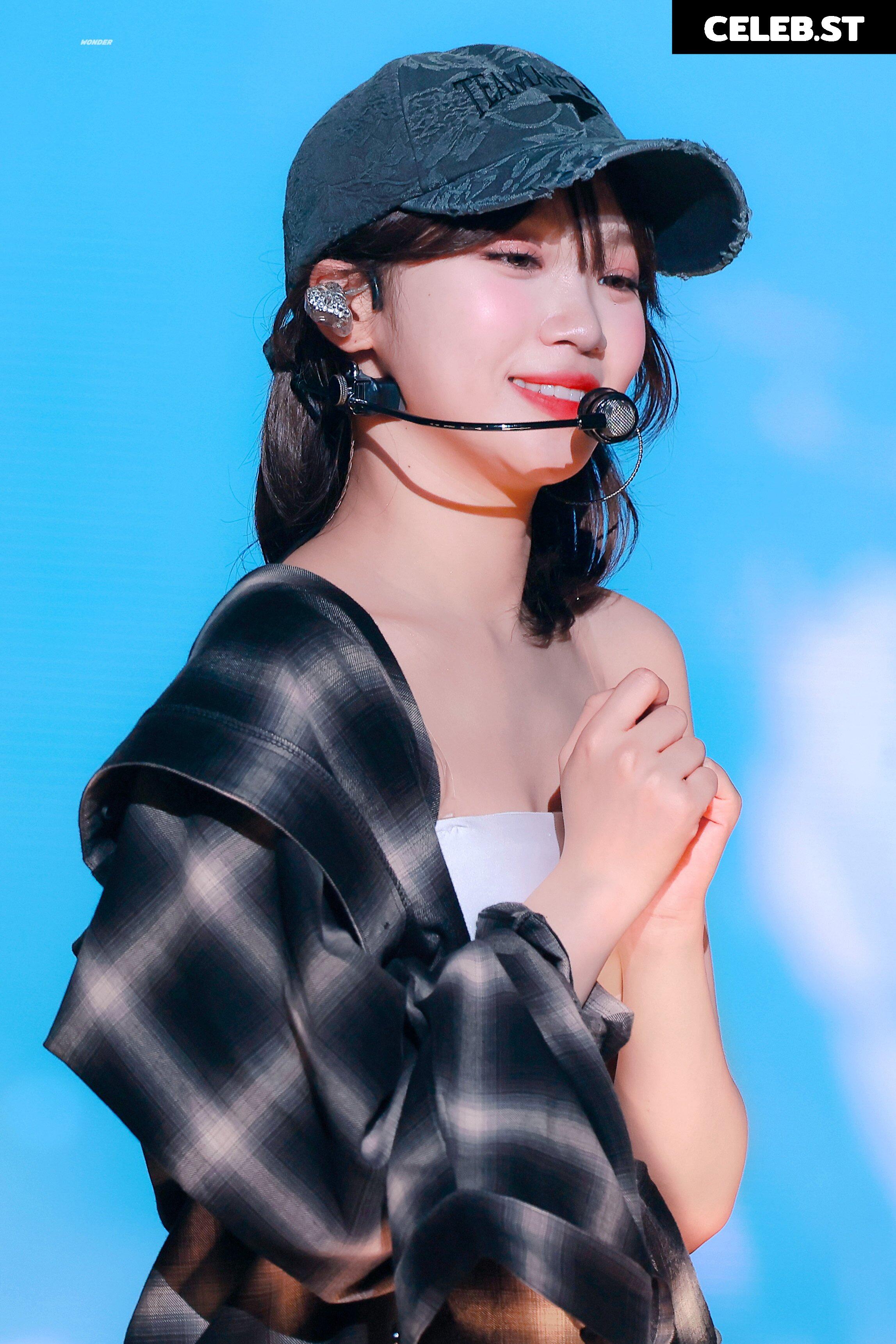 Kim Chaewon 김채원 [Le Sserafim] Image 9862673
