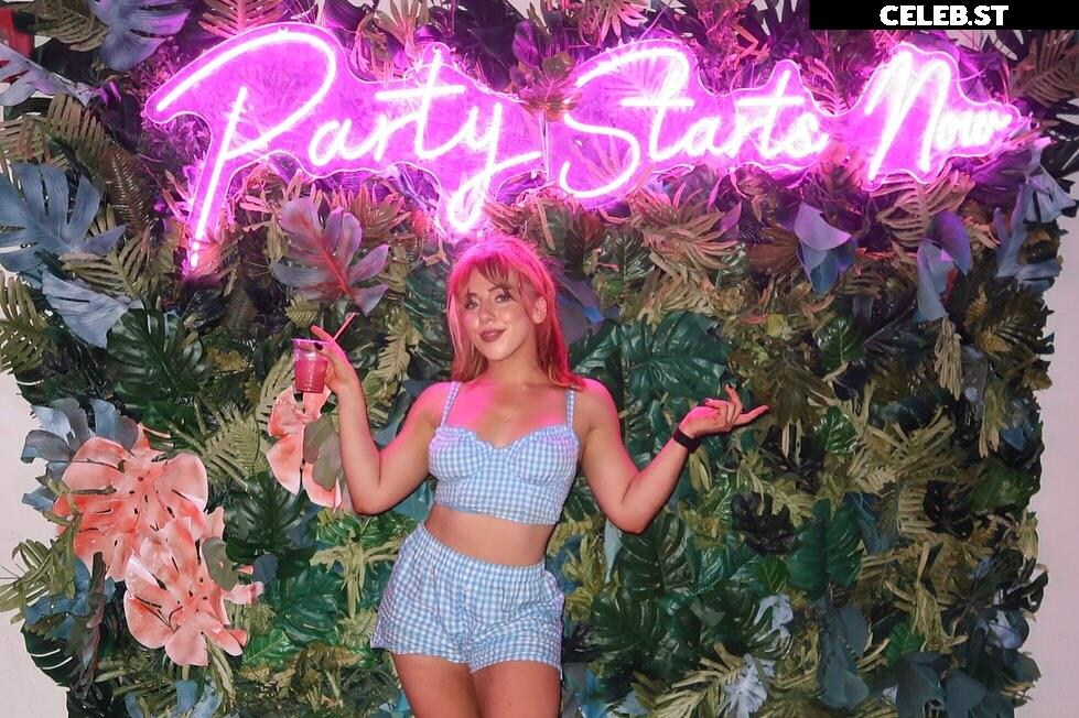 Isla Dawn Image 9862174