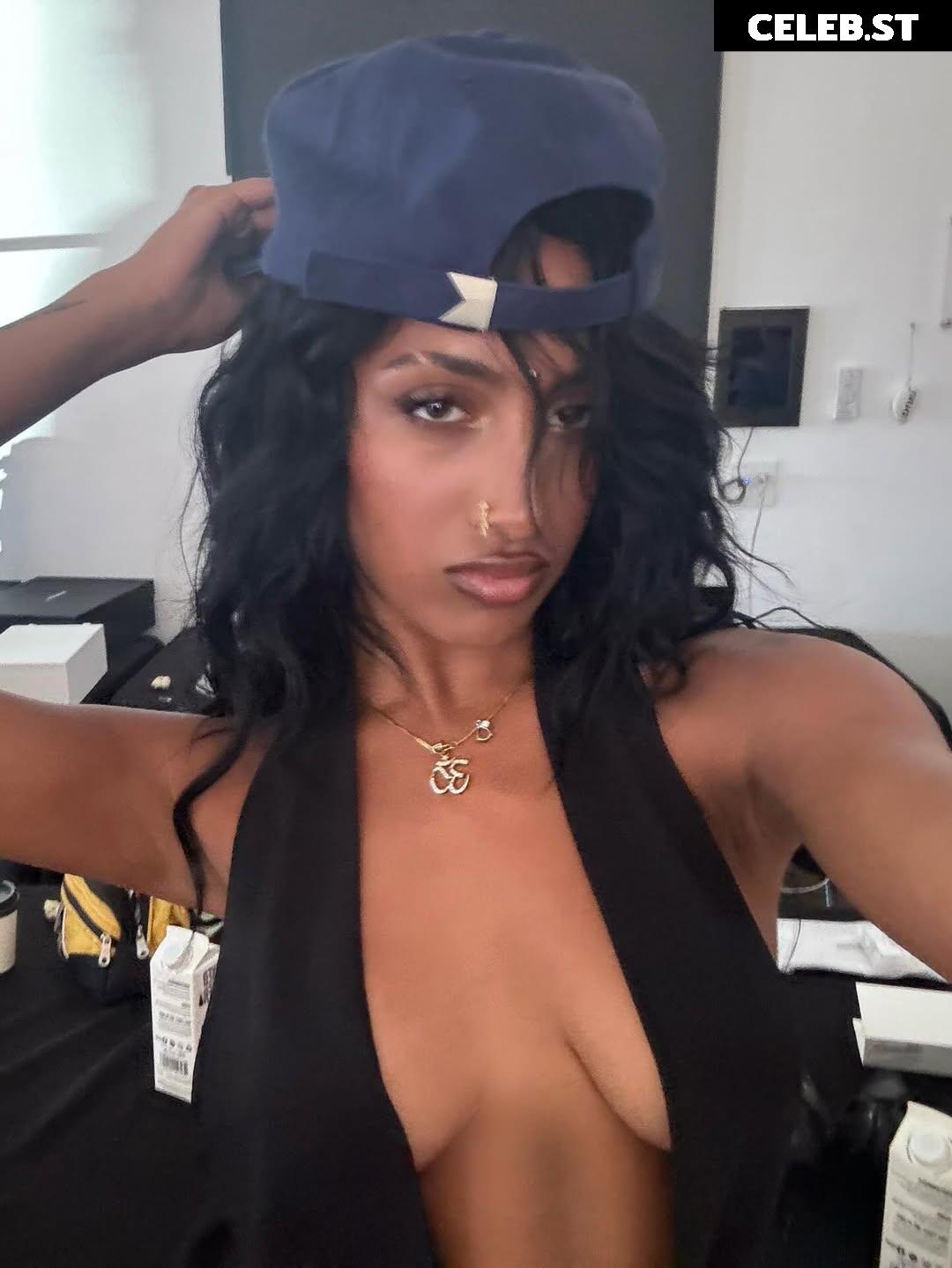 LARA RAJ / lararajj (member of KATSEYE) Image 9863818