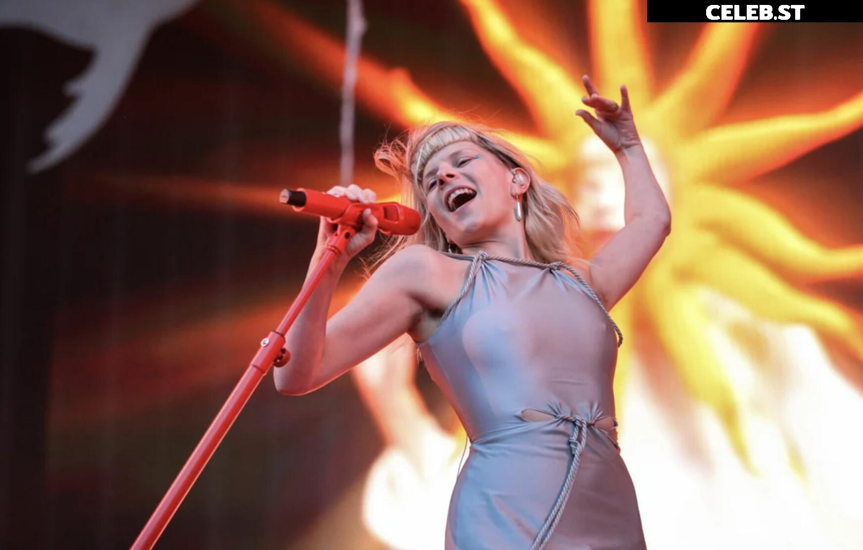Aurora Aksnes (singer) Image 9863499