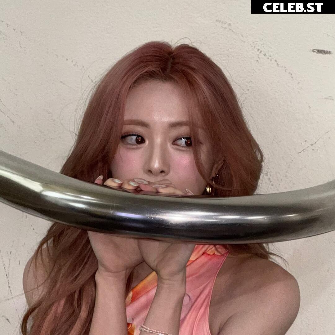 Yuna - ITZY (유나, Shin Yu Na) Image 9863111
