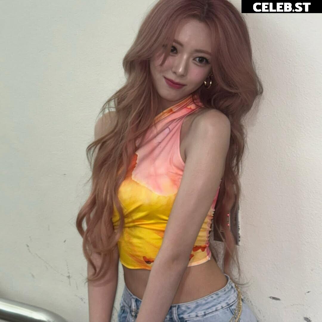 Yuna - ITZY (유나, Shin Yu Na) Image 9863114