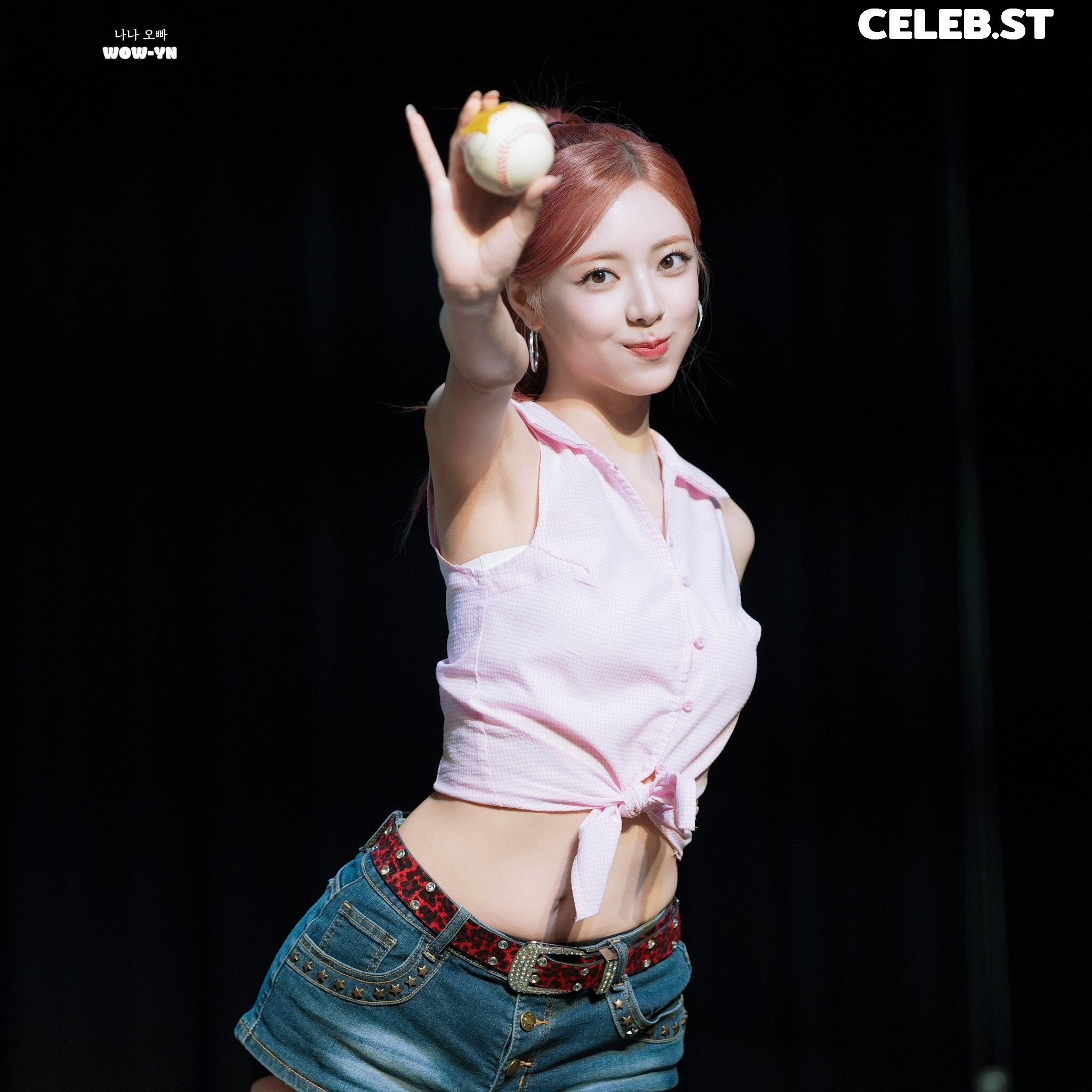 Yuna - ITZY (유나, Shin Yu Na) Image 9863134