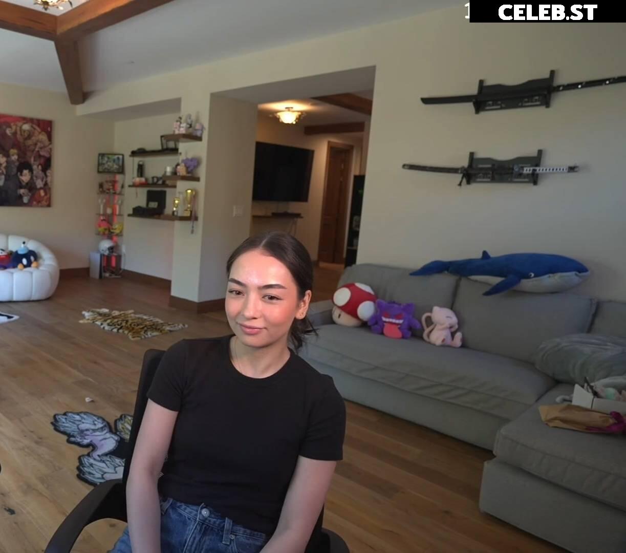 Sakura Shymko / sakurashymko Image 9860490