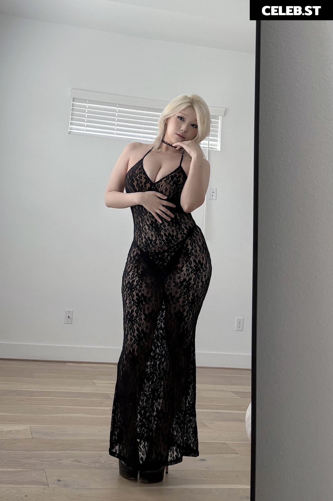 Kang Hee Yoon / Hyoon / Aikuros Image 9860105