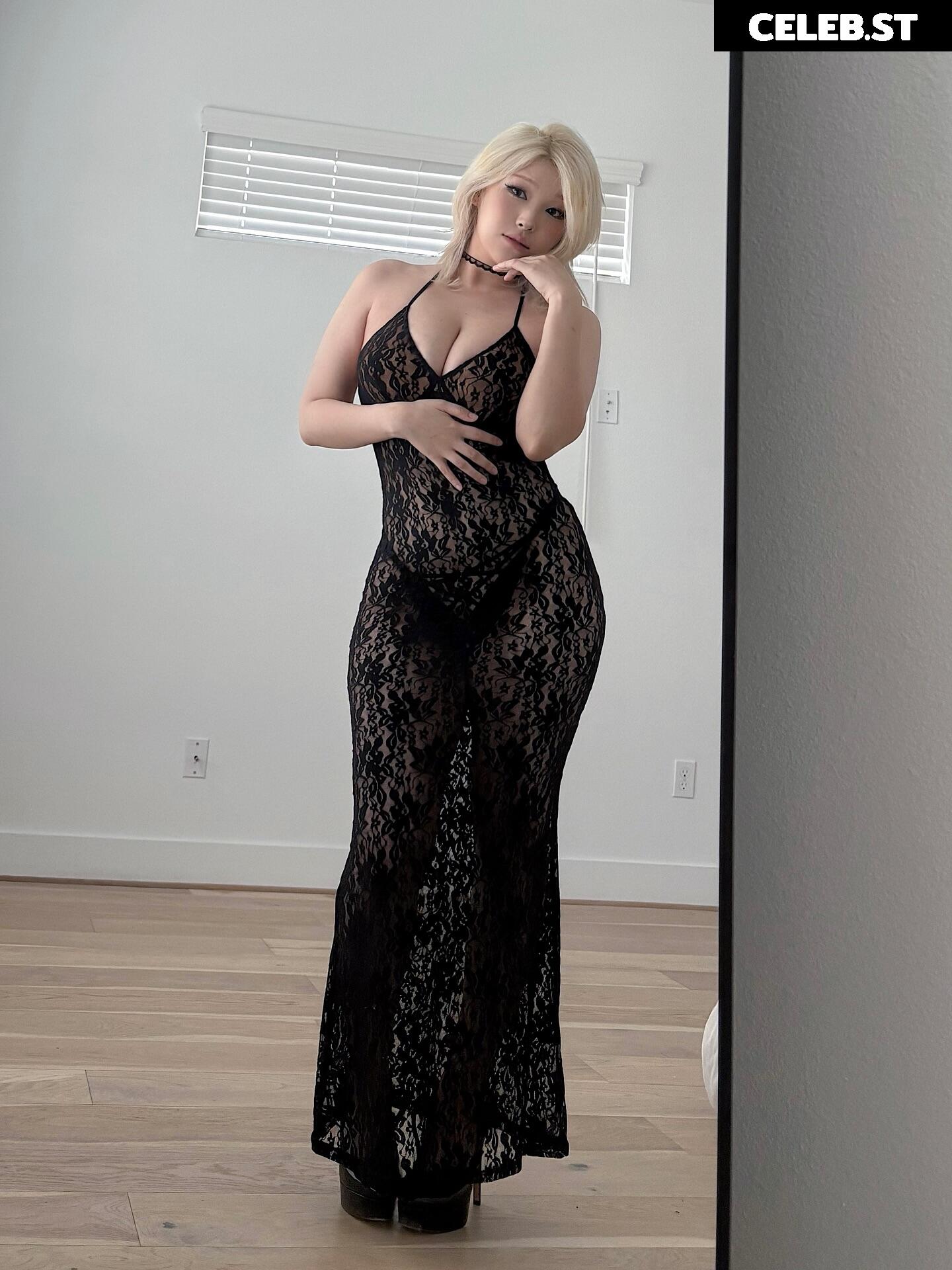 Kang Hee Yoon / Hyoon / Aikuros Image 9860107