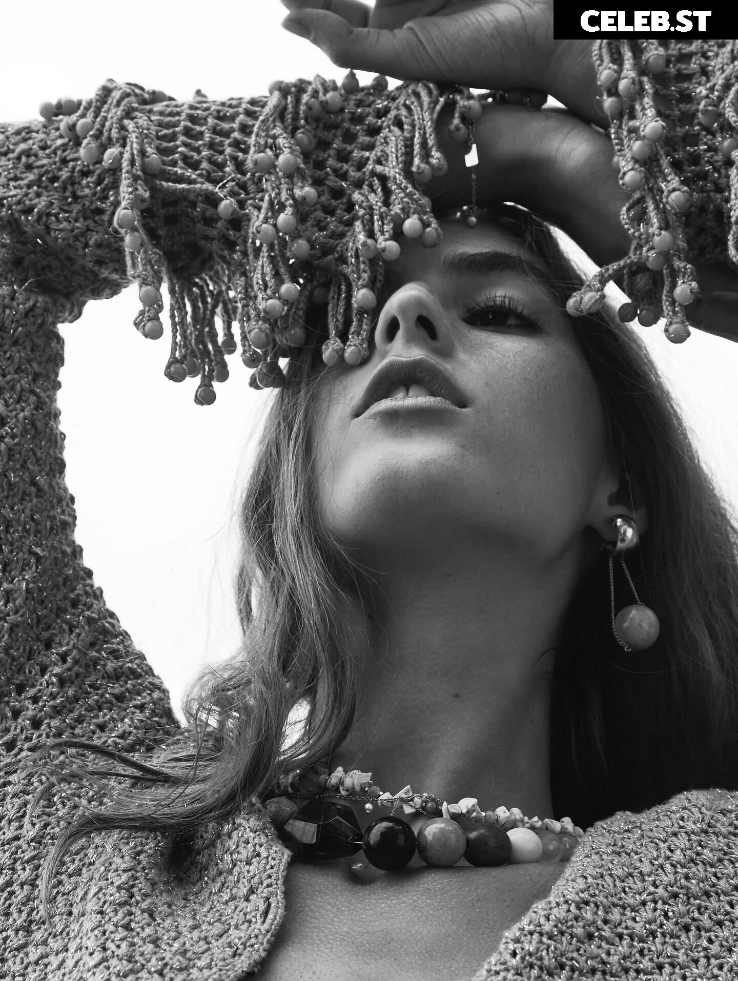 Emily Feld - emily.feld Image 9859896