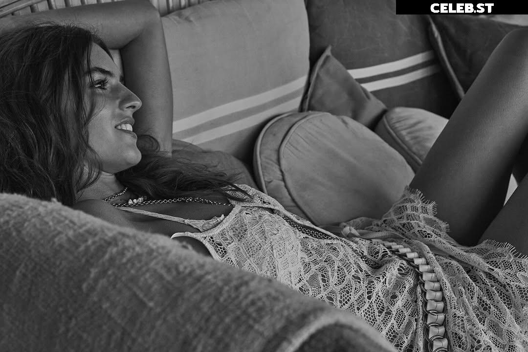 Emily Feld - emily.feld Image 9859889