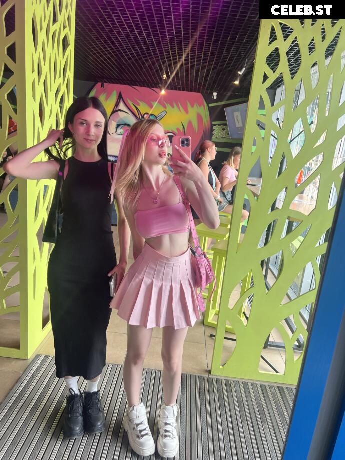 Darkimoona / lolipopzzzi / vladasoft Image 9859007