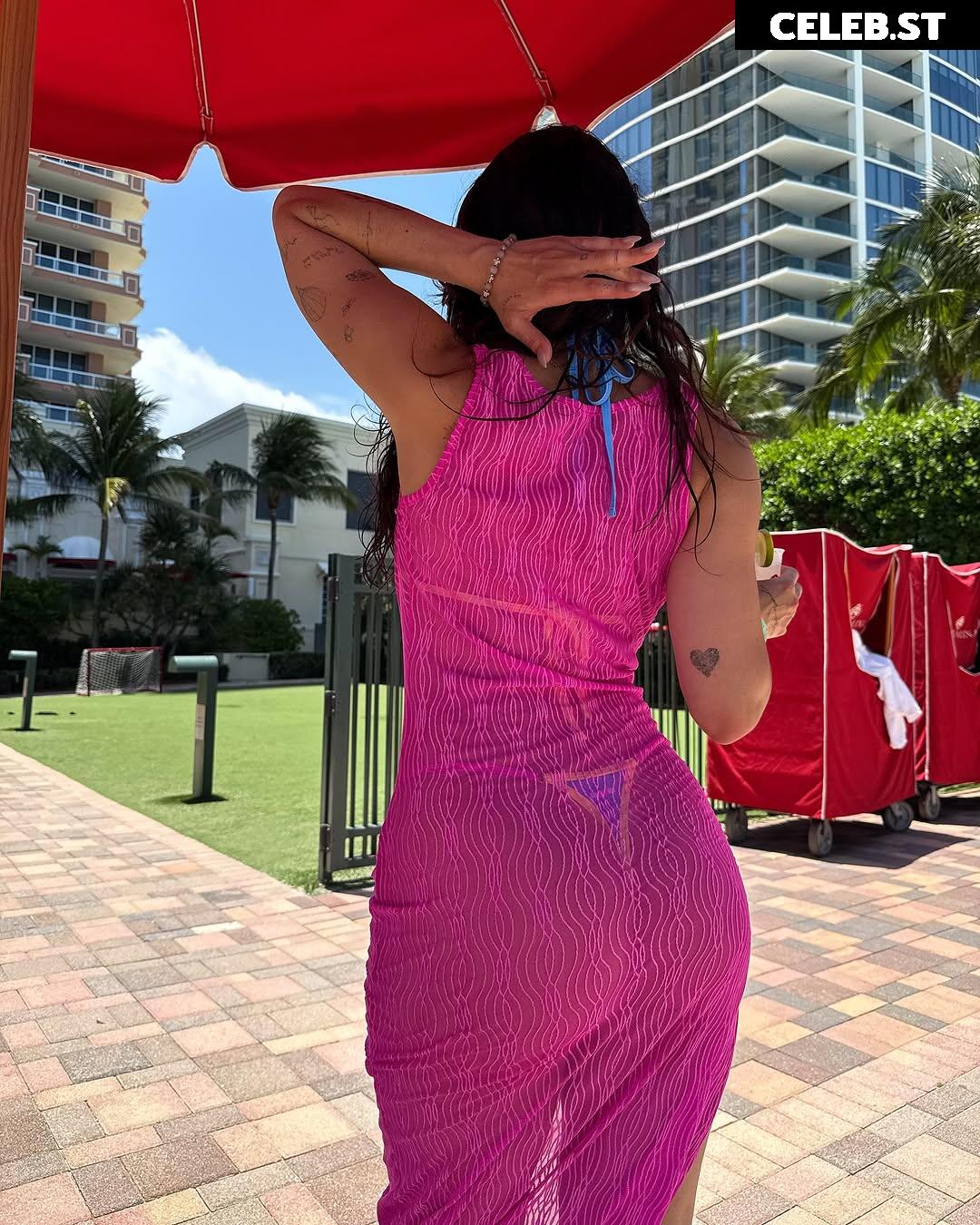 Juliampic / Julia.pic / Julia Piccolino Image 9858220