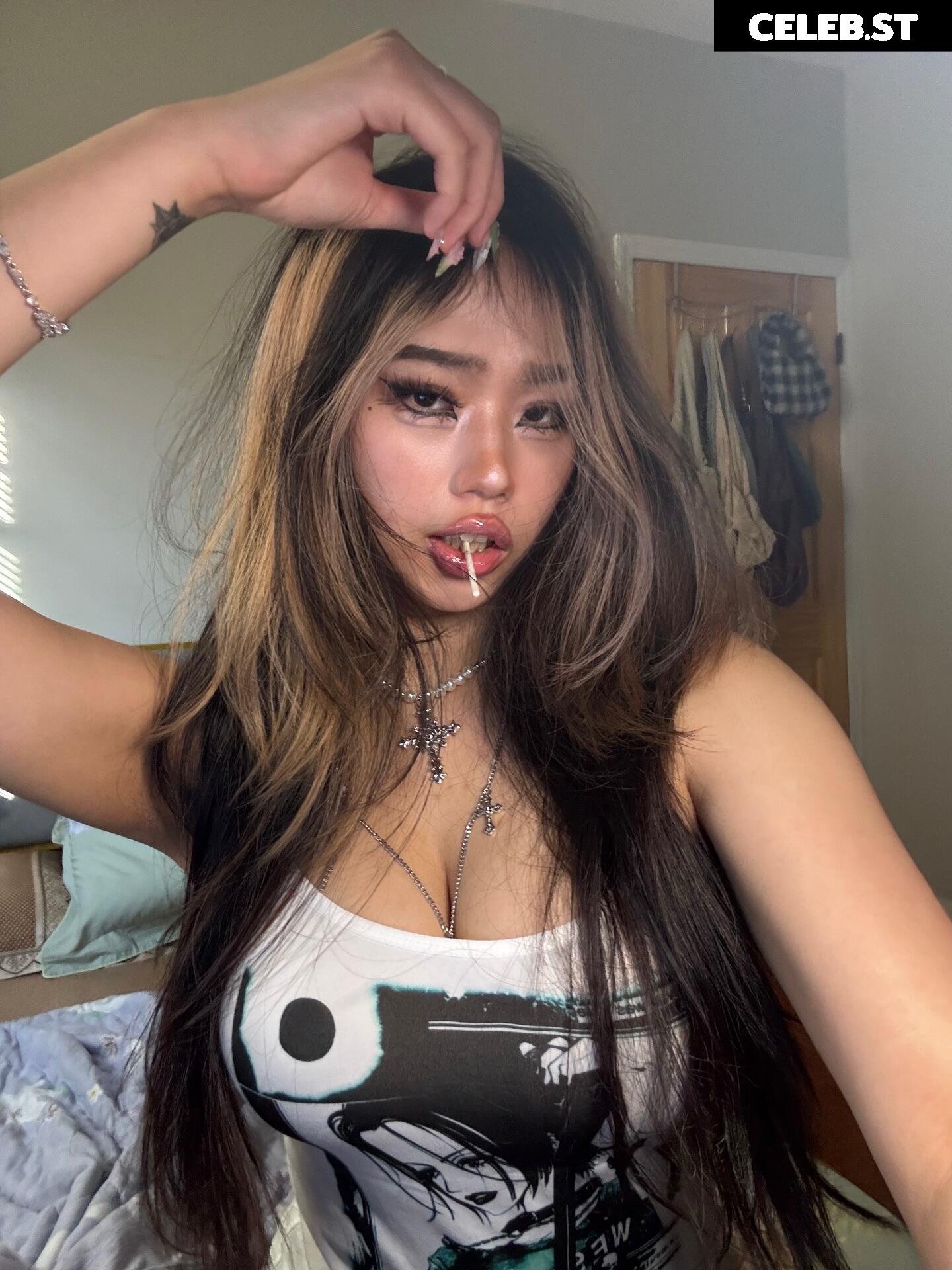 Annie Zheng Image 9849106