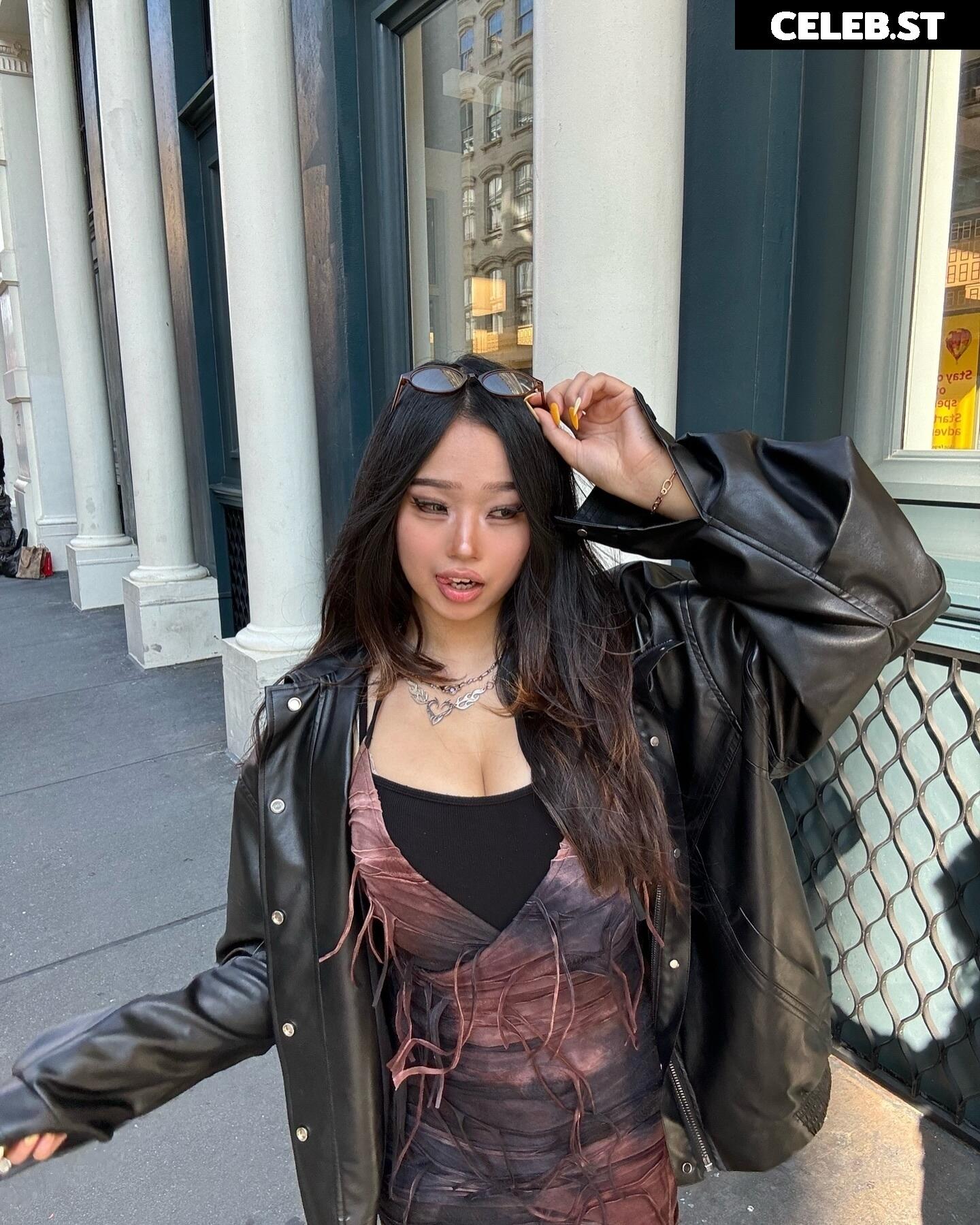 Annie Zheng Image 9848807