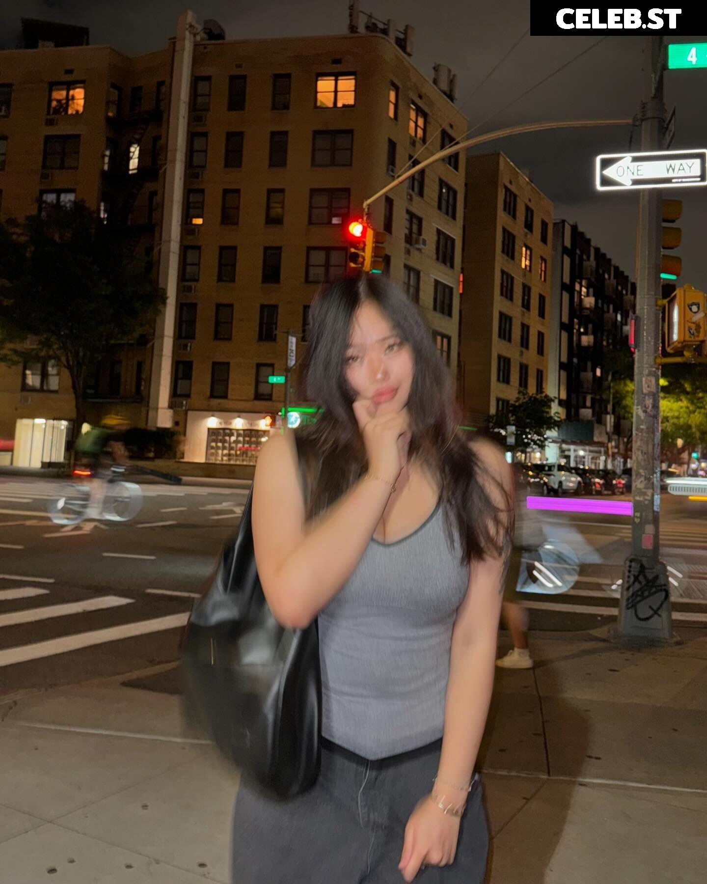 Annie Zheng Image 9848623