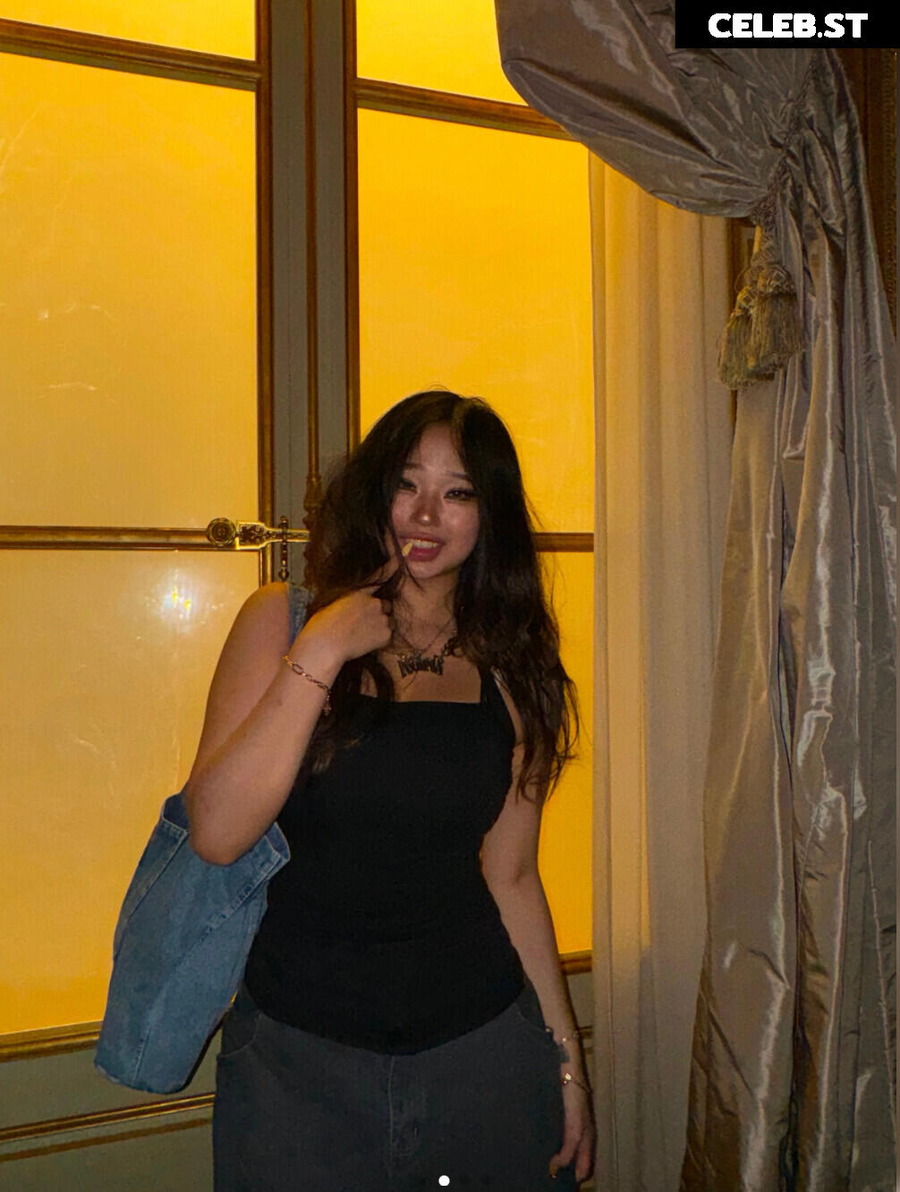 cellow111 | annie zheng Image 9834156
