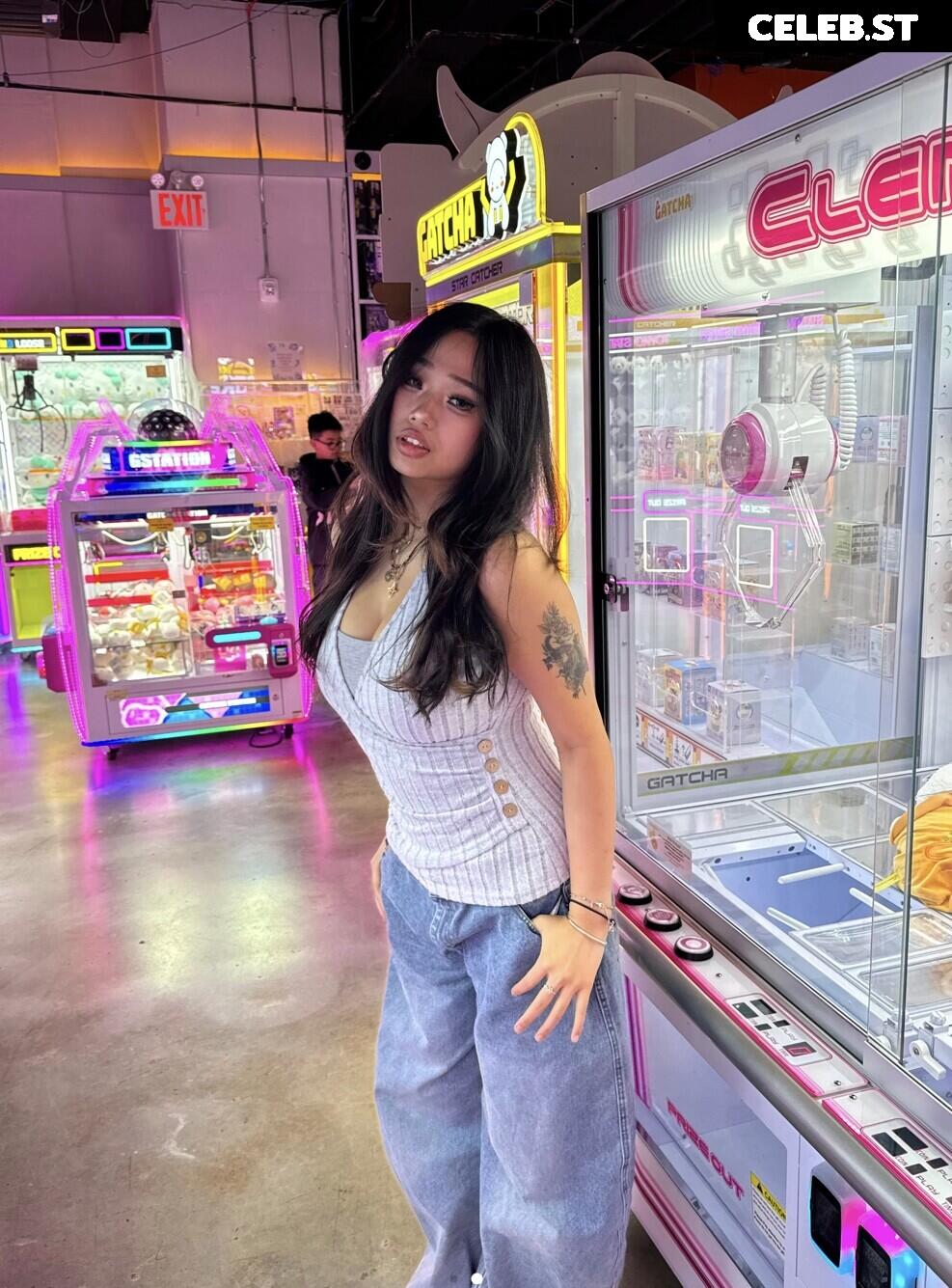 cellow111 | annie zheng Image 9834169