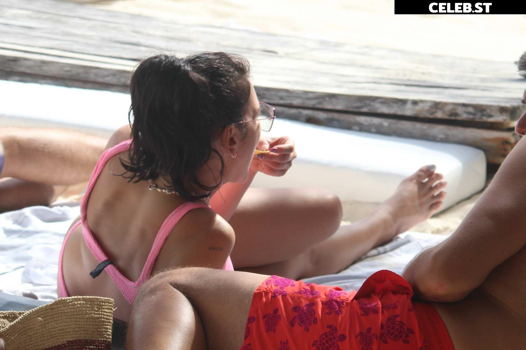 Dua Lipa Image 9826700