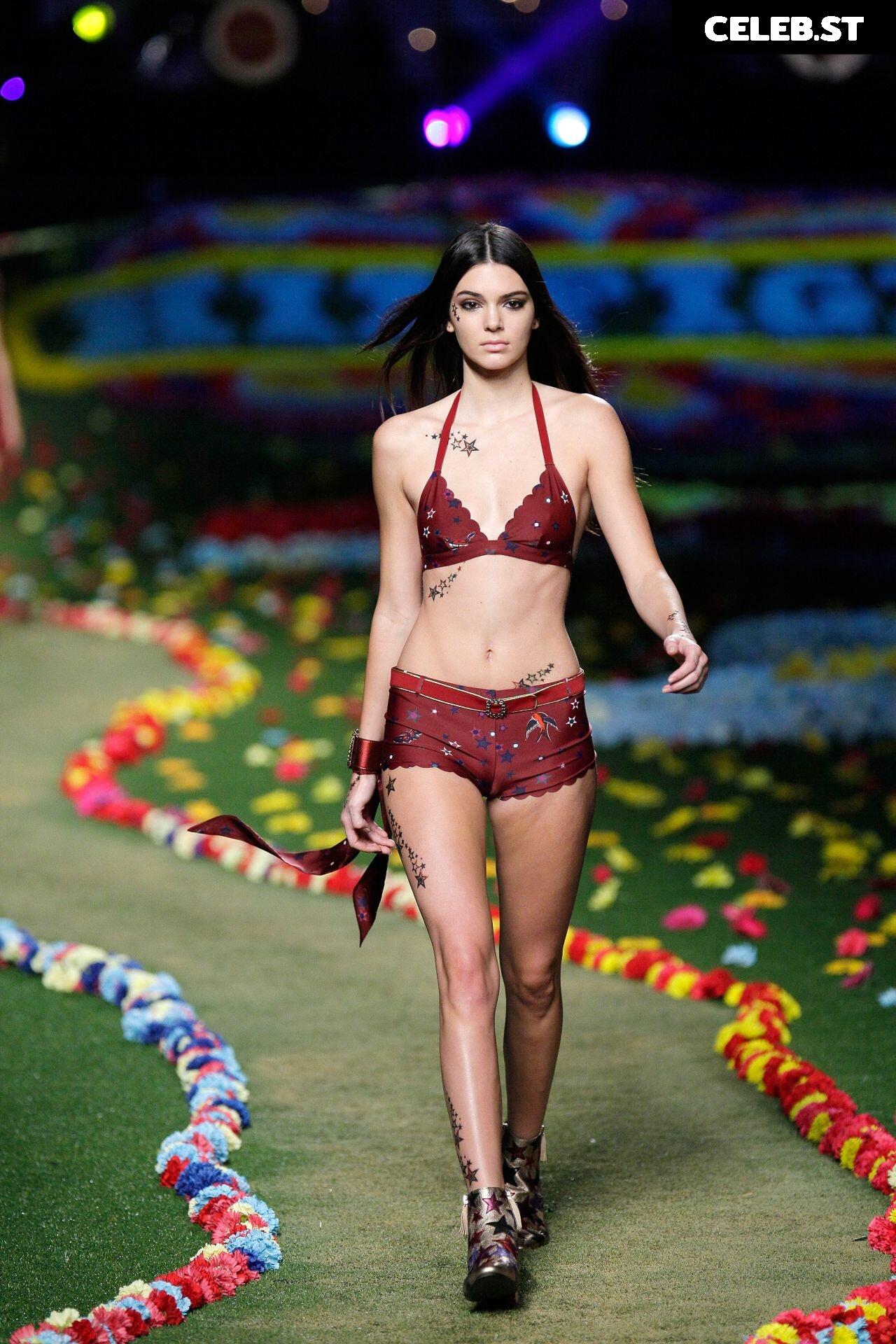 Kendall Jenner Image 9822003