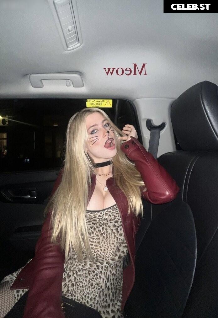 Clementine Vaughn Image 9822316