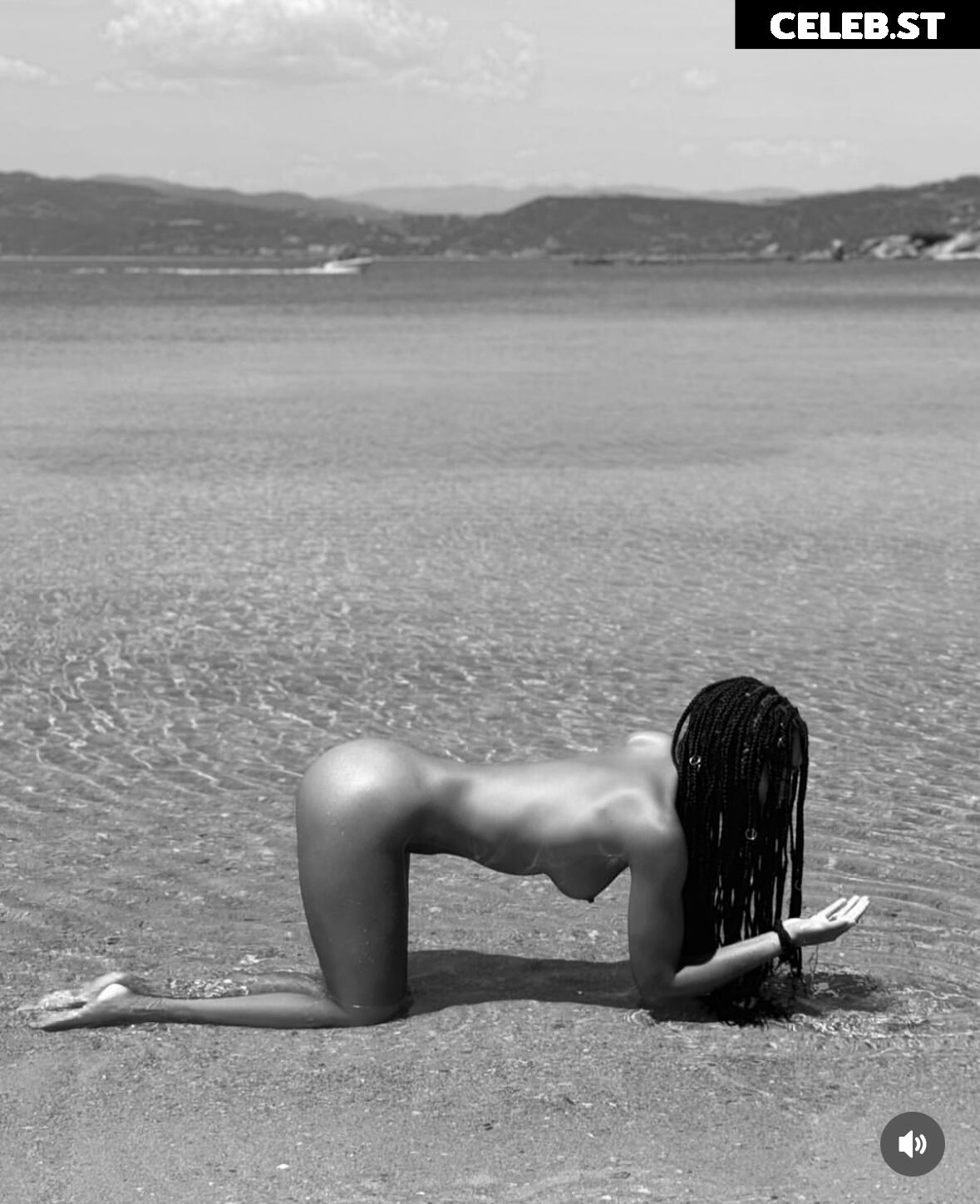 Larypoppins / Lary Image 9822215