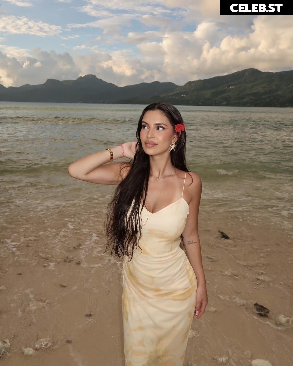 Alisa Cayenne Image 9823566