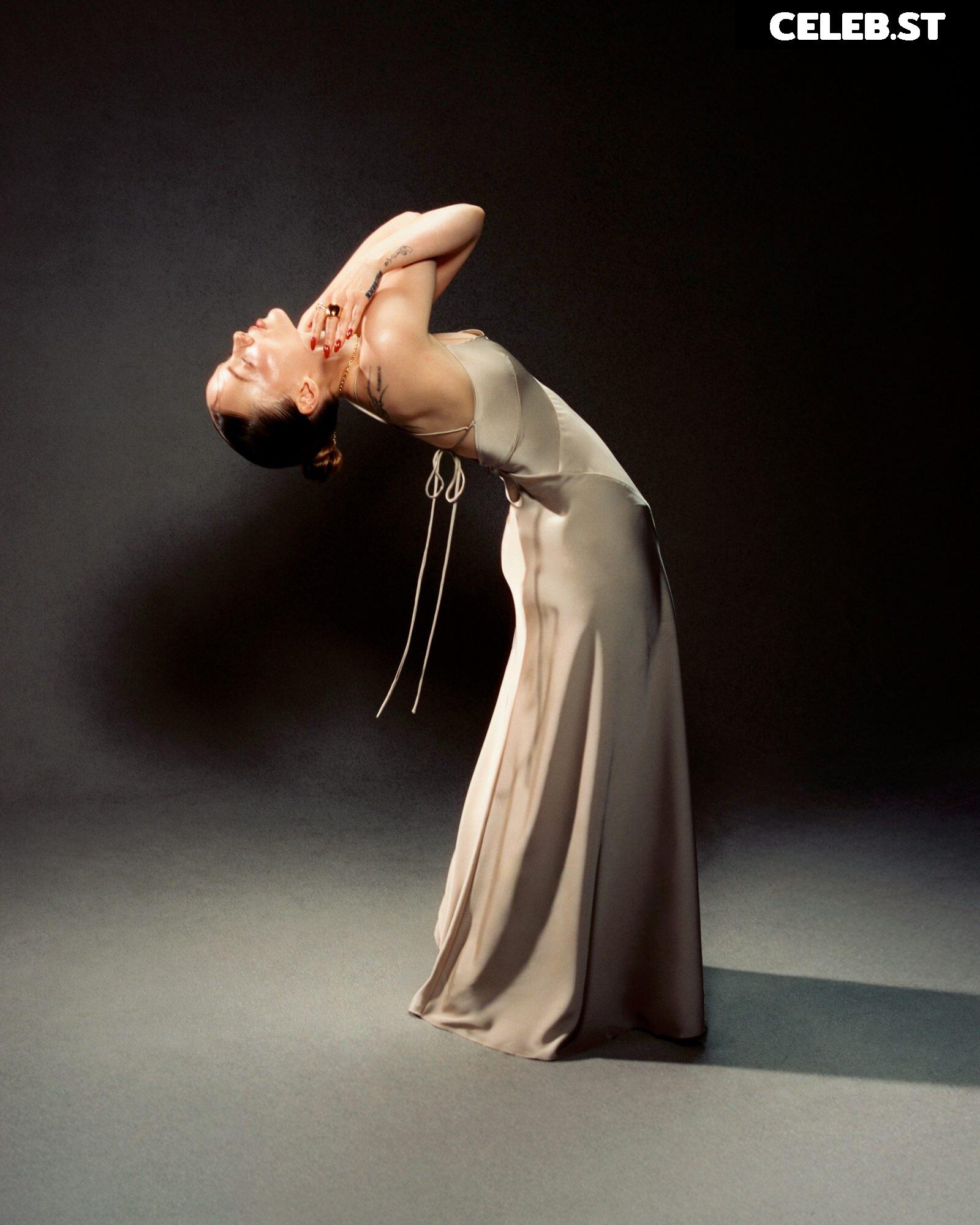 Dove Cameron Image 9816657