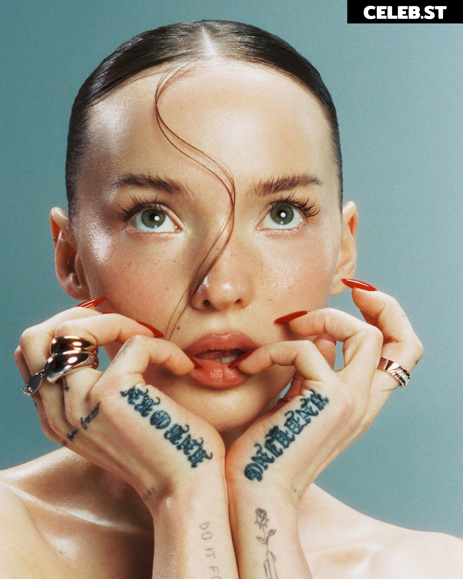 Dove Cameron Image 9816662