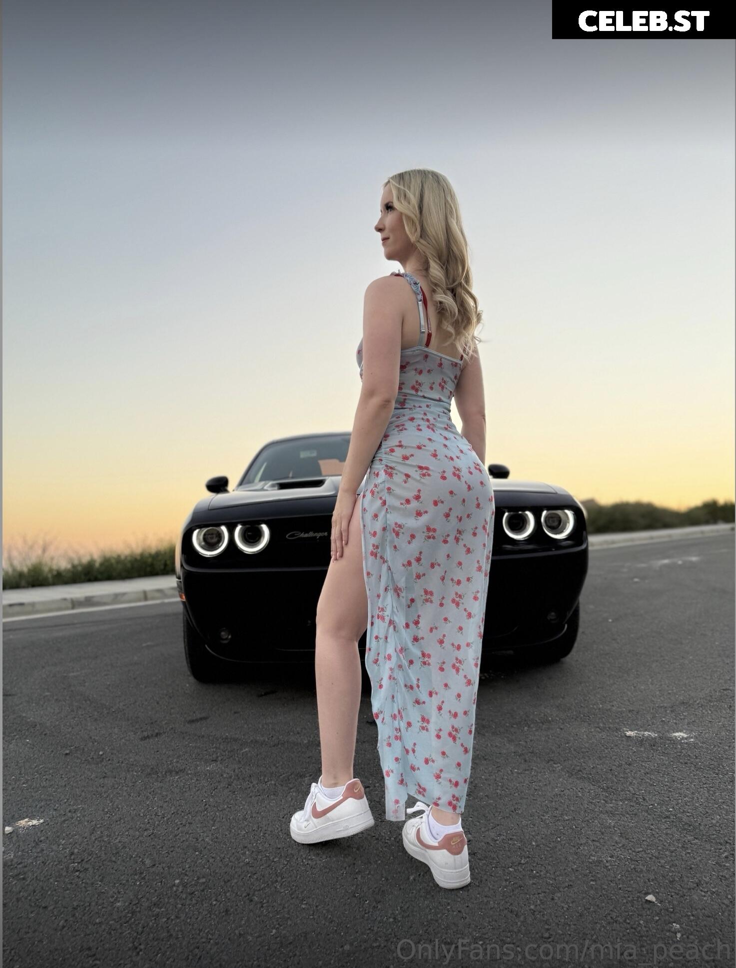 Mia Peach Image 9811182