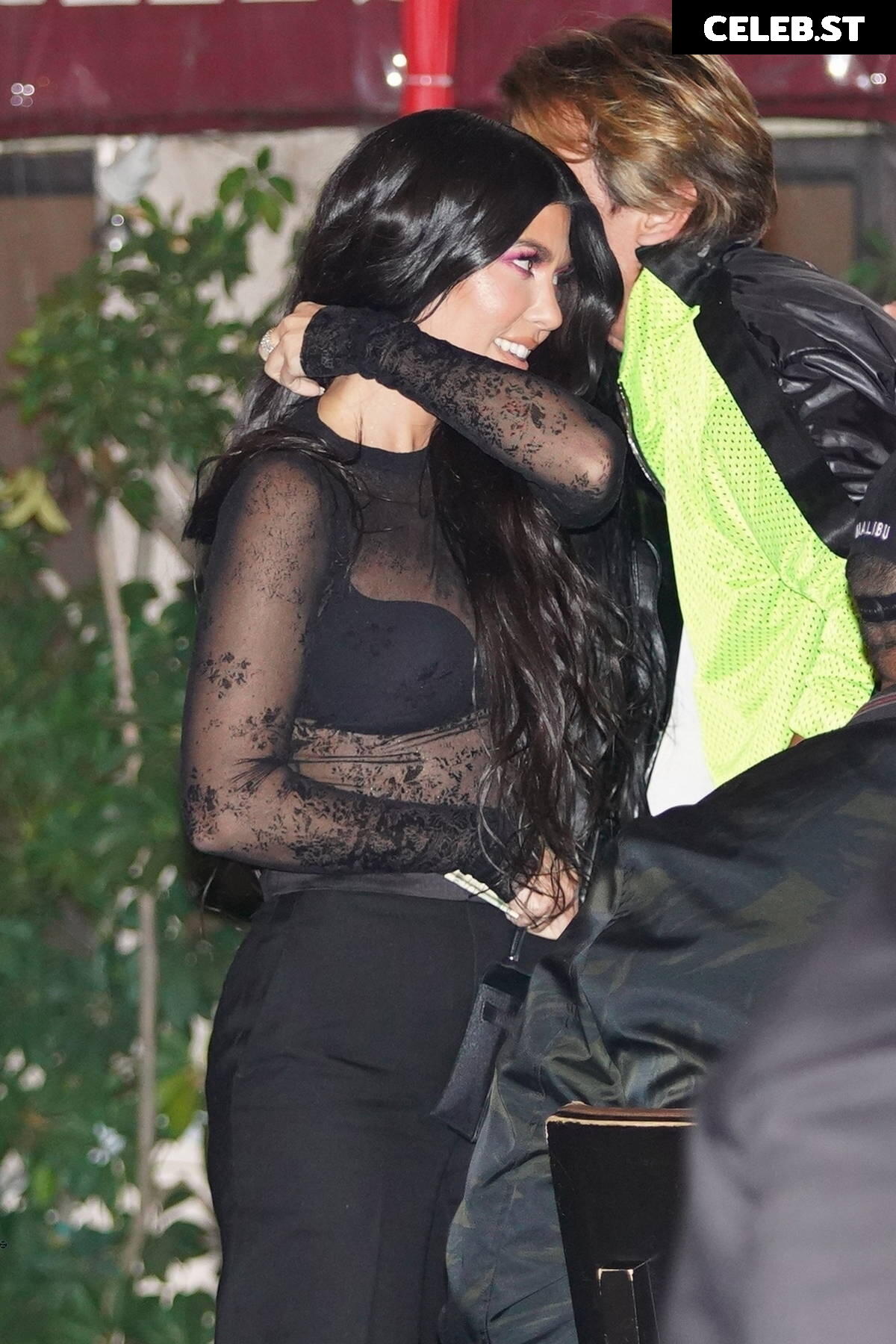 Kourtney Kardashian Image 9812653