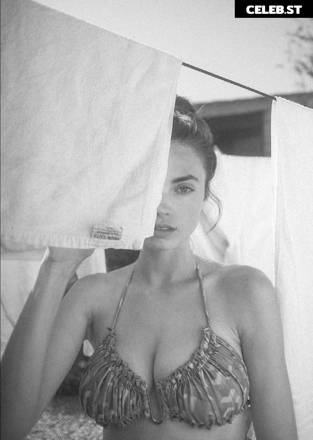 Charleen Weiss Image 9804004