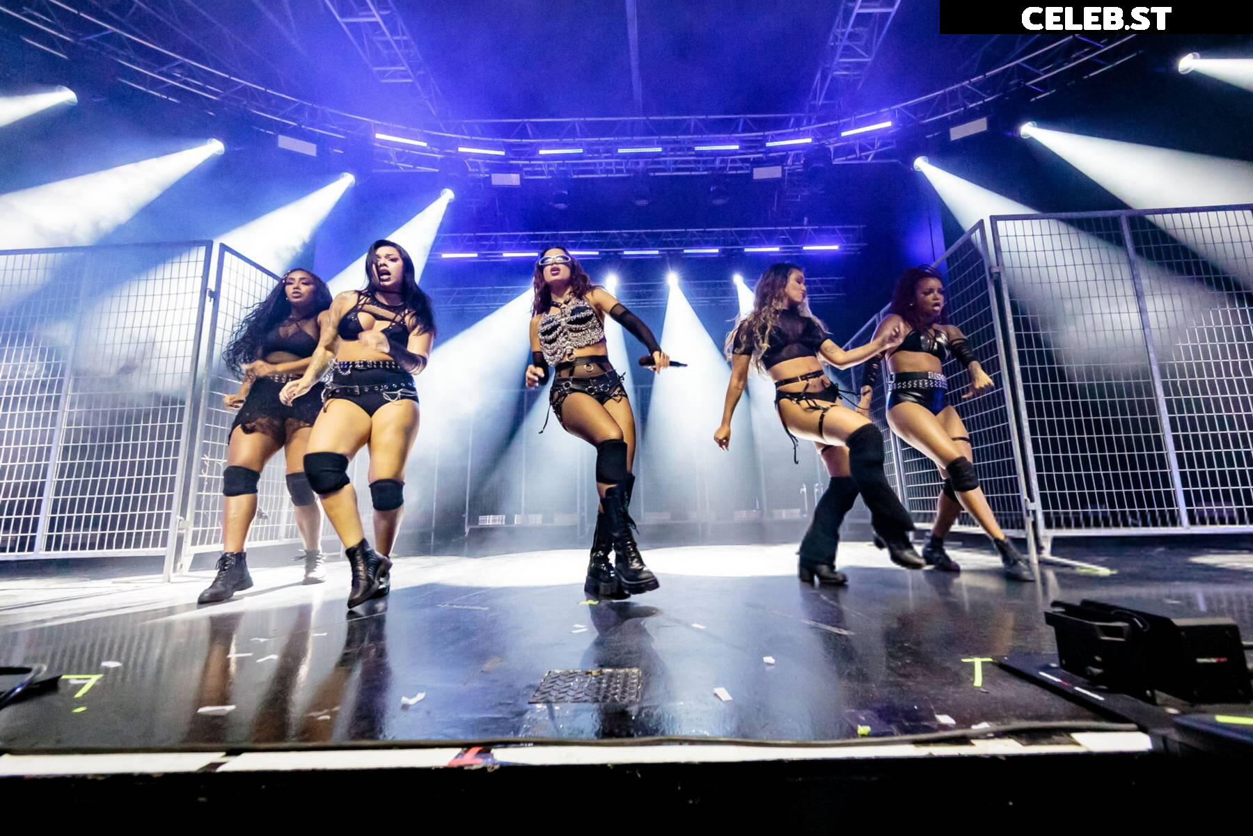 Anitta Image 9800301