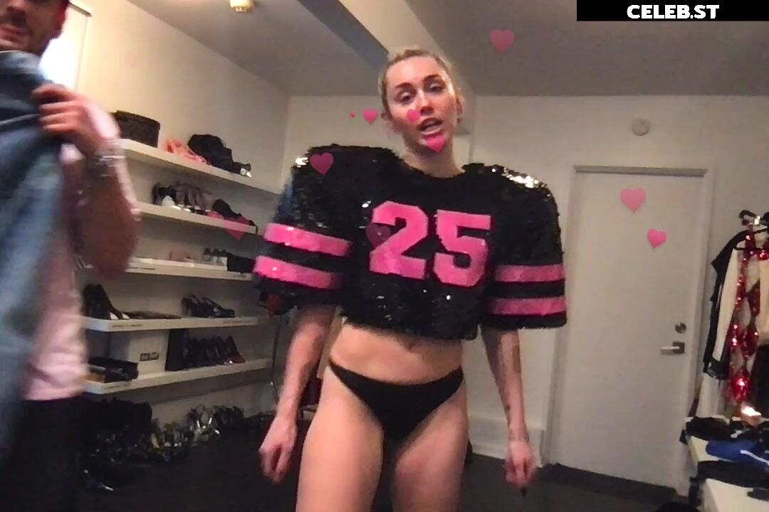 Miley Cyrus Image 9808879