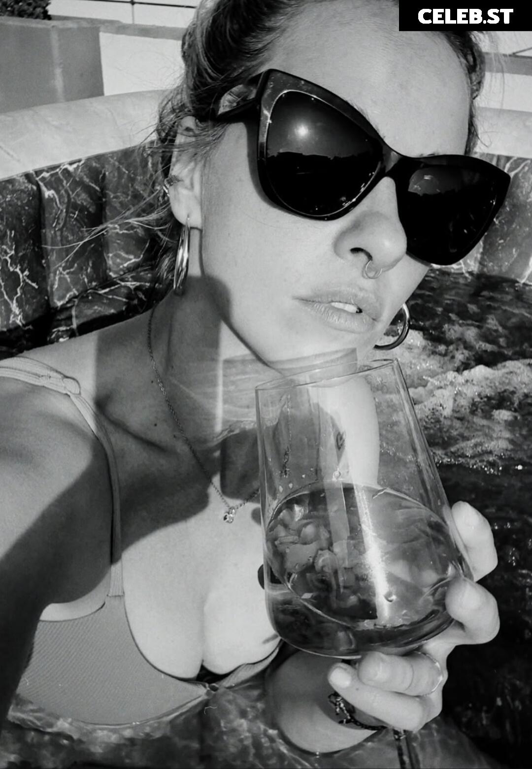 Sarah Mangione Image 9808933