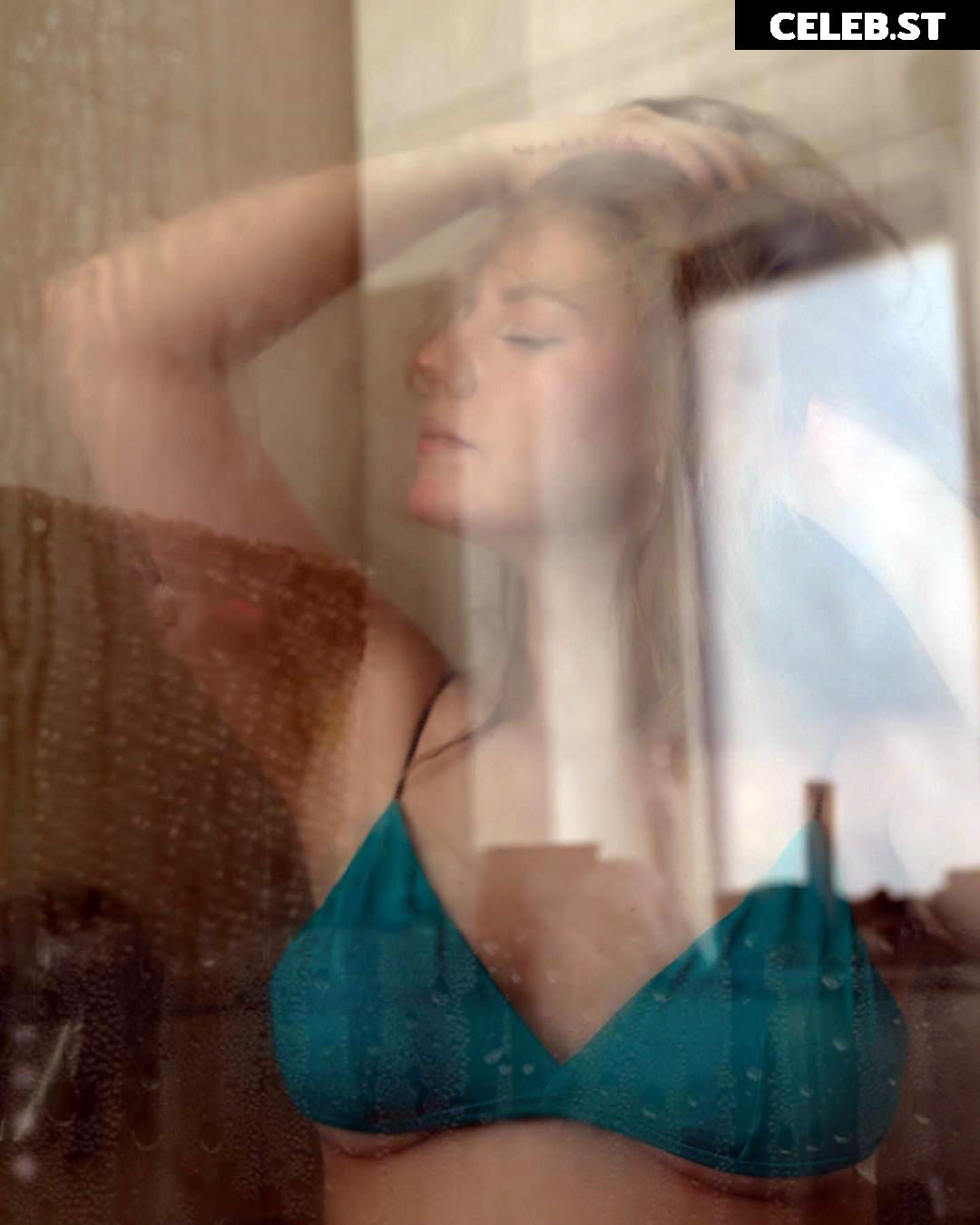 KellyMissesvlog Image 998469