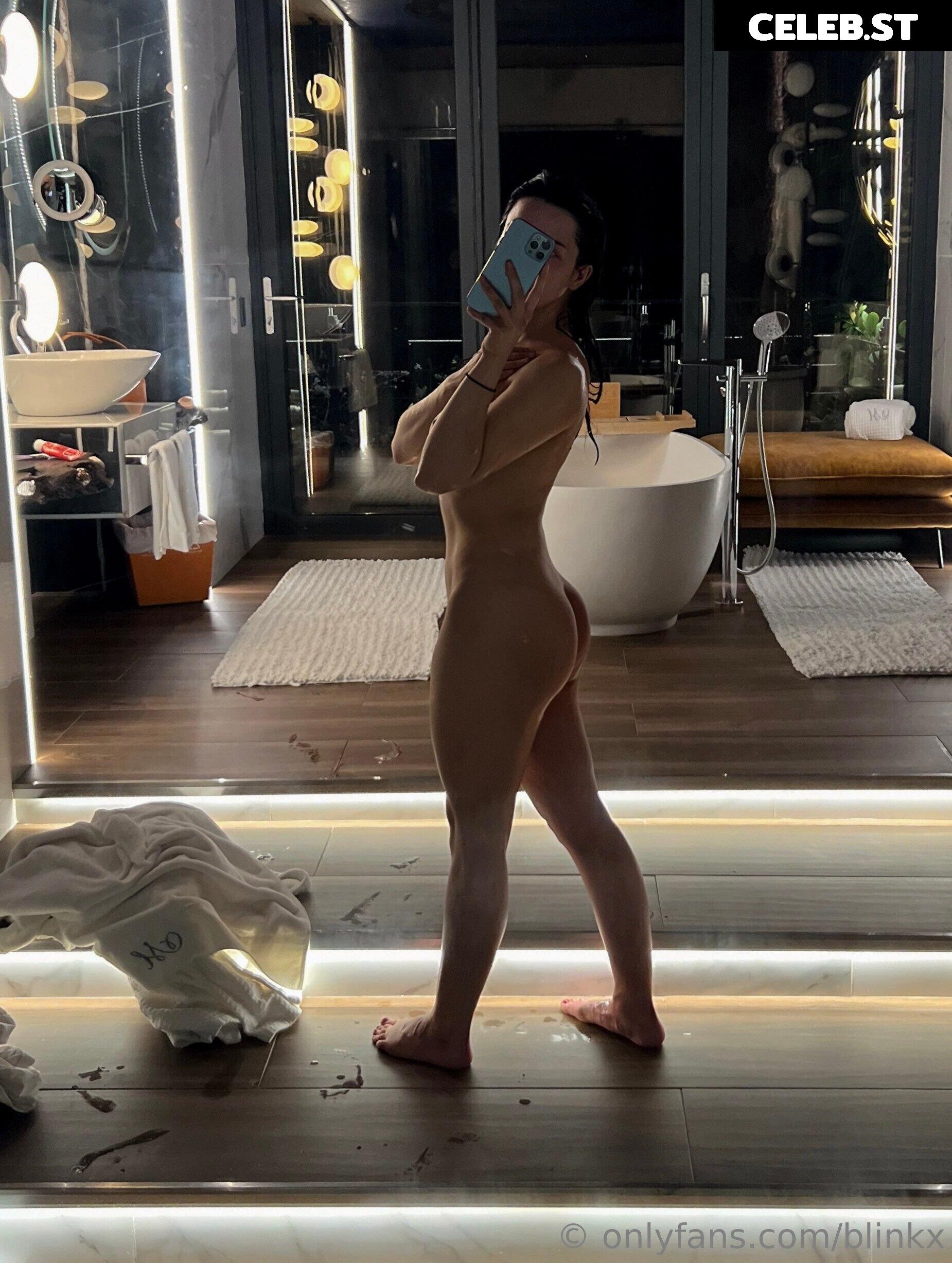 Liz Blinkx Image 997624