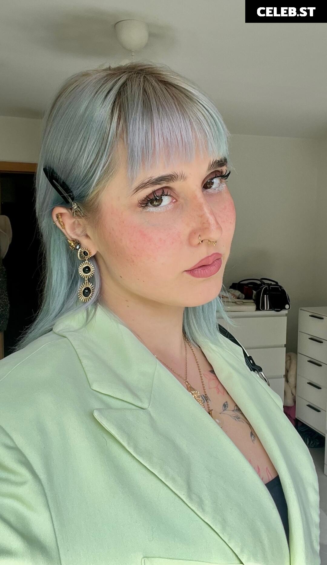 Joannyve Image 9970895