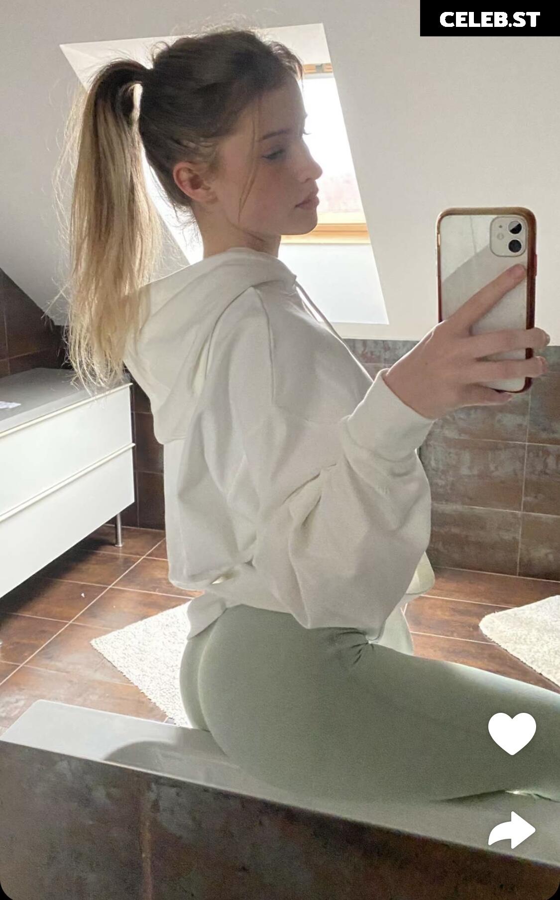 Mira Szalma Image 996201