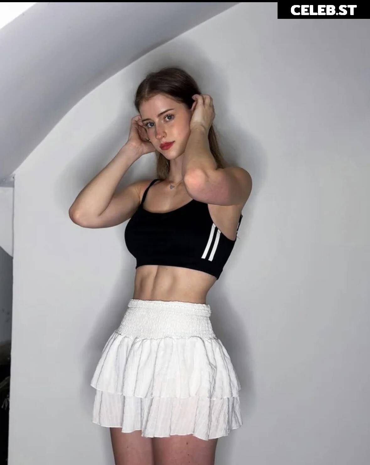 Mira Szalma Image 996919