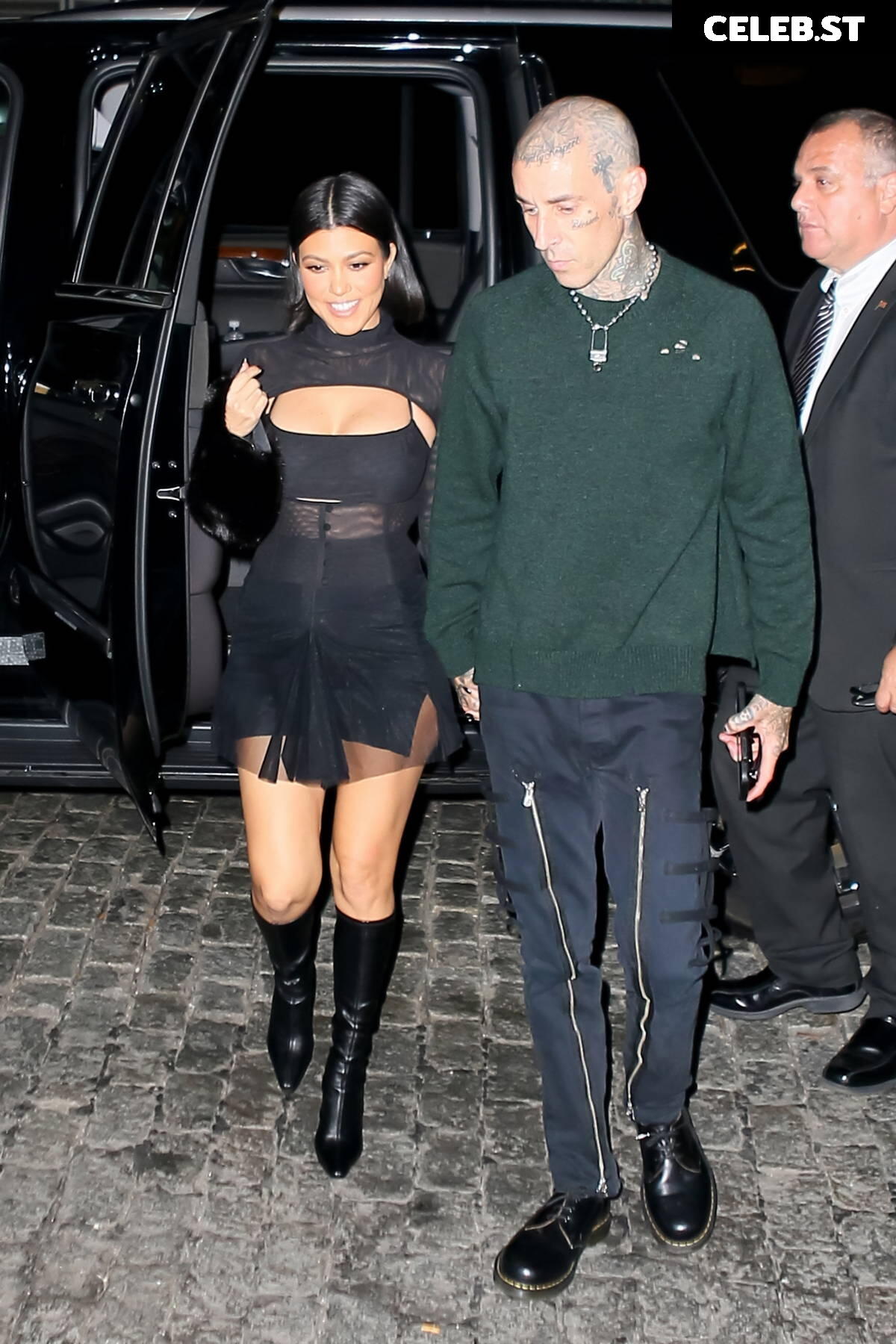 Kourtney Kardashian Image 9955500